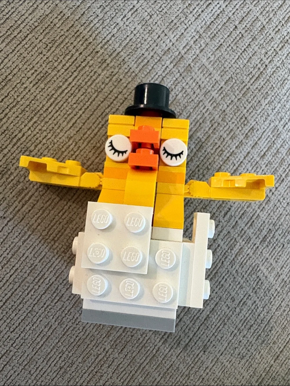 LEGO #40242 Baby Chick Minibuild